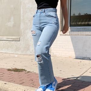 Straight leg ripped jeans